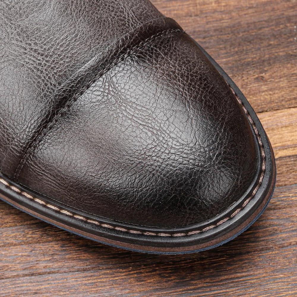 Vädertåliga vinterstövlar för män, designade för modern stil och optimal komfort.