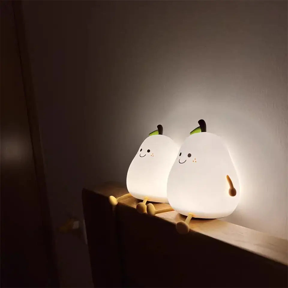 Multifunktionell päronlampa med dimbara LED-färger, perfekt som present eller nattlampa.