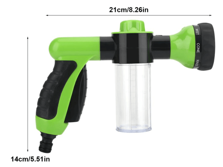 Ergonomisk skumpistol för biltvätt, enkel att ansluta till trädgårdsslang för snabb rengöring.