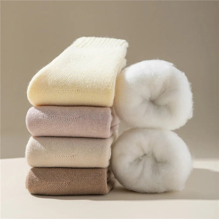 Damvinterstrumpor som presenttips. Ett mysigt och varmt 3-pack strumpor, perfekt julklapp för kvinnor.