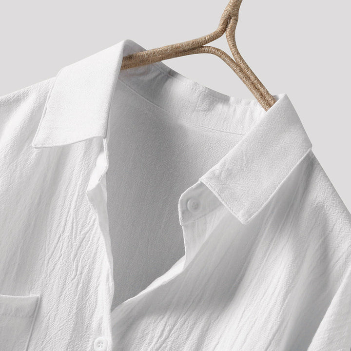 Vit oversize damblus med långa ärmar, mjuk och skön för vardagsbruk, stilrent basplagg.