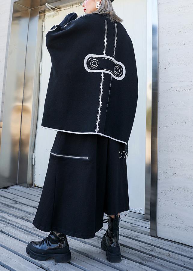 Sommarblus i plus size med färgglatt tryck och luftiga fjärilsärmar, skön och trendig damtopp.