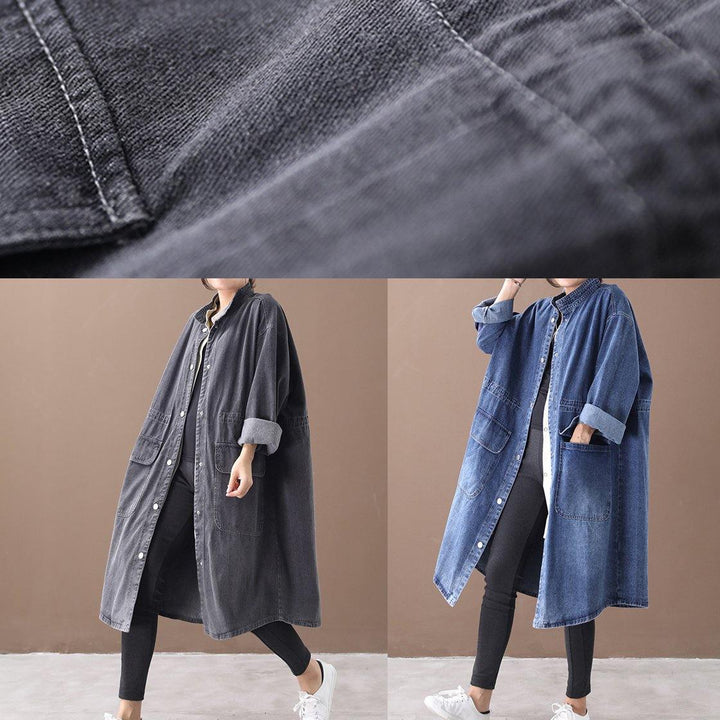 Vårmode: Plus size box kappa med ståkrage och dragsko. Mångsidig damkappa med justerbar passform.