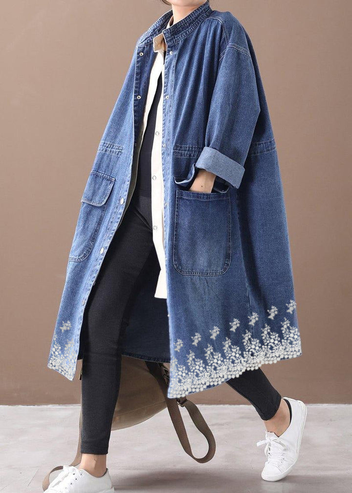 Höstmode: Plus size dam box kappa med ståkrage. Justerbar passform med dragsko, bekvämt ytterplagg.