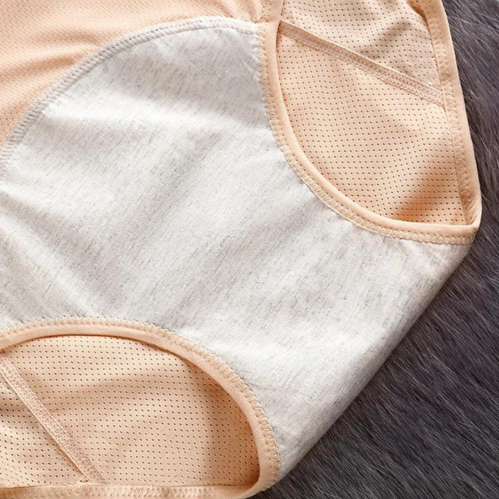 Damers bekväma plus size menstruationstrosor. Läckagesäkra, återanvändbara underkläder för vardagen.