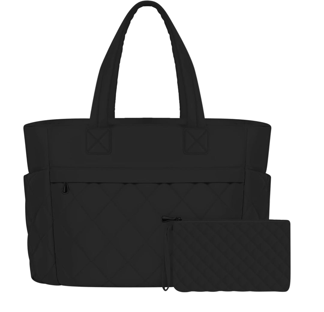Kvinna bär Selvara professionell arbetsväska med laptop, idealisk för kontoret & affärsresor.