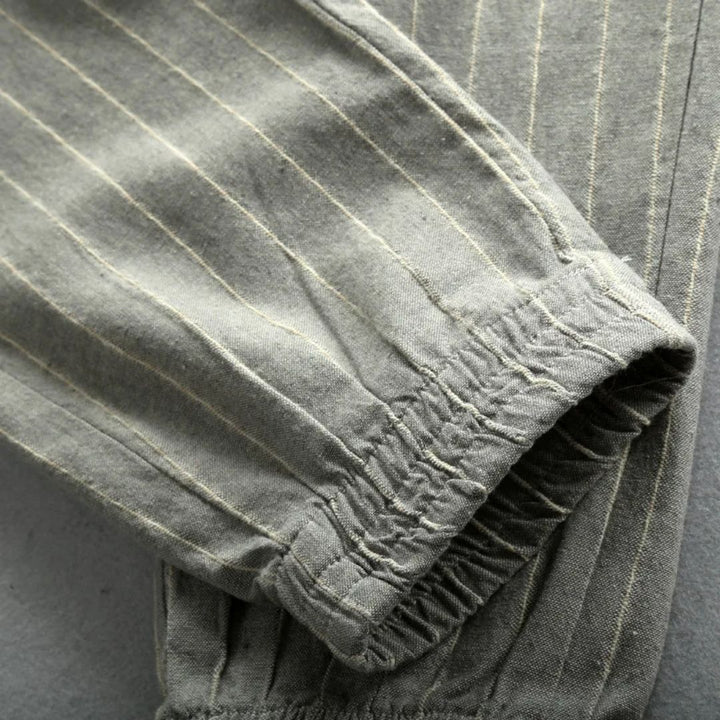 Kvinnors casual byxor med randig design och elastisk midja för sommarbruk.