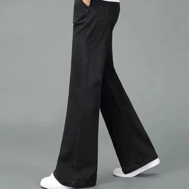 Slitstarka retro herrjeans med bootcut, idealiska för avslappnad stil och komfort.