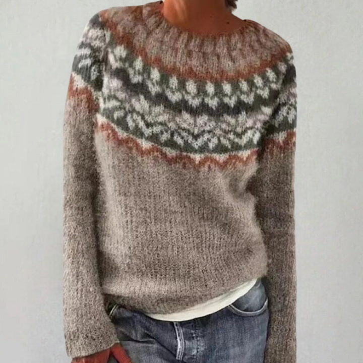 Trendig damtröja i retrostil, ett varmt och bekvämt lagerplagg för modern vintermode. Långärmad.