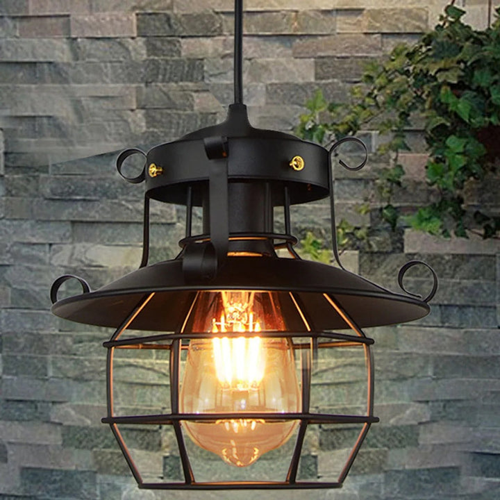 Unik design retro taklampa, industriell stil i aluminium. Perfekt vintage belysning för hem, bar & designälskare.