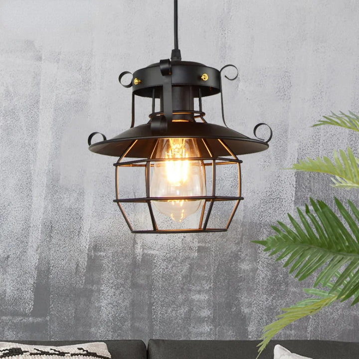 Elegant retro industriell hänglampa för hemmet. Robust aluminium, modern vintage design & funktionell belysning.