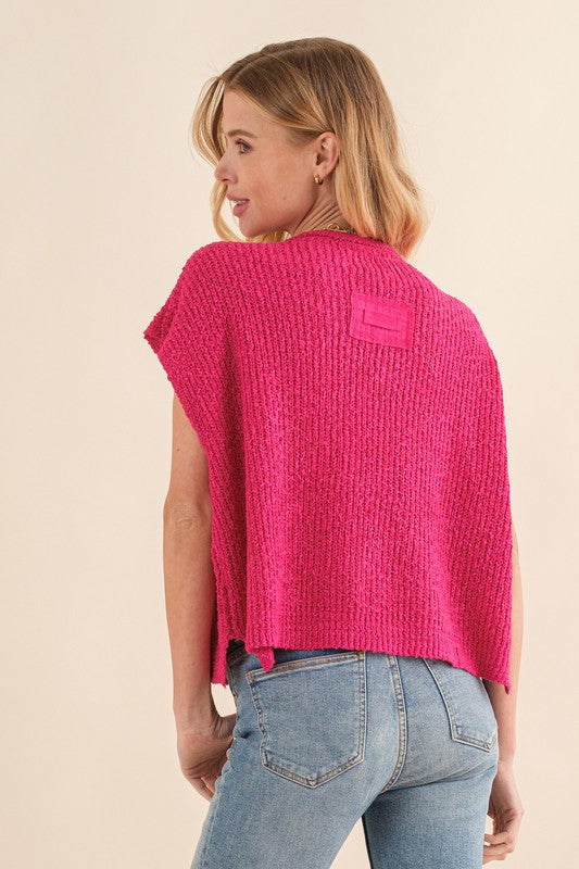 Trendig ärmlös fuchsia topp för dam, med snygga patchdetaljer, idealisk för en chic vardagsstil.