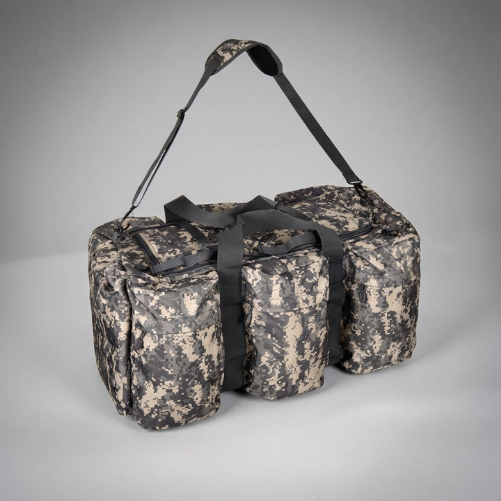 Outdoor-väska: Vattenavvisande och hållbar campingduffel för all utrustning. Perfekt för äventyr och resor.