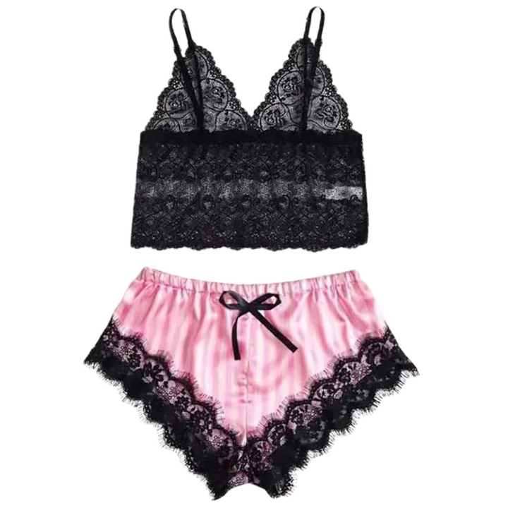 Kvinnors 4-delade rosa nattklädeset i satin. Perfekta eleganta sovkläder för en bekväm natt eller lounge.