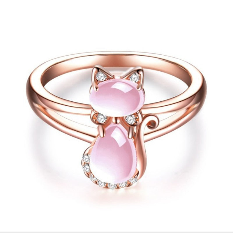 Rosa opal kattring för damer, elegant smycke med ädelsten.