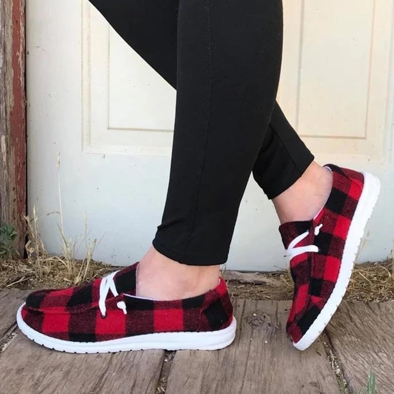 Högkvalitativa rosa rutiga canvas loafers med snörning, optimal komfort för damer