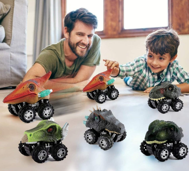 Närbild på en grön T-Rex dragbil med stora hjul, del av ett 6-pack dinosaurieleksaker för barn.