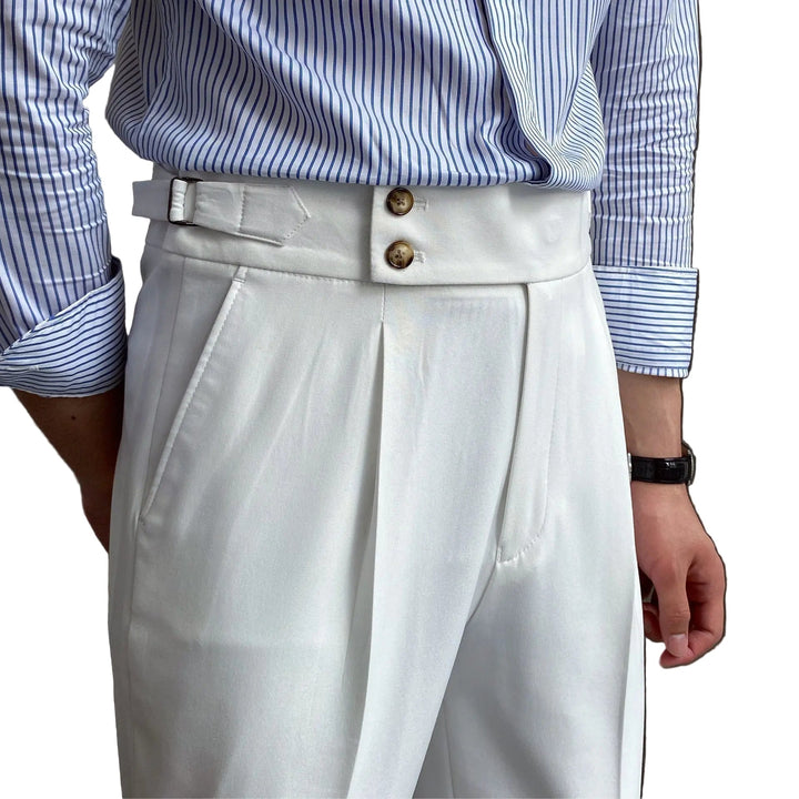 Skräddarsydda herrbyxor med elegant dubbelstängning. Perfekta dressbyxor för formella tillfällen och kontoret.