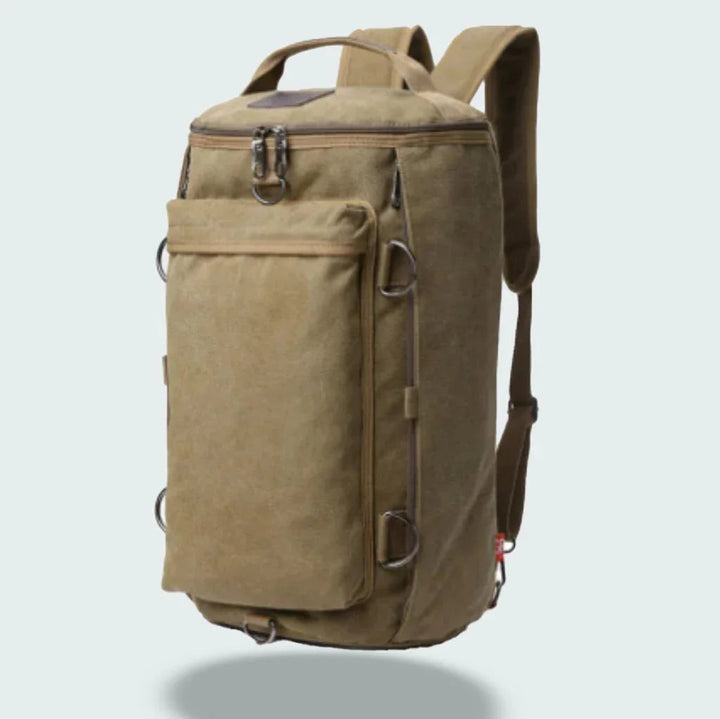 Rymlig ryggsäck för resor och äventyr, med smarta fack och bekväma axelremmar för män.