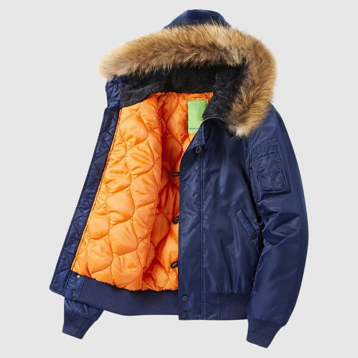 Hållbar herr bomberjacka i modern design. En bekväm och stilren jacka, idealisk för vardagsbruk.