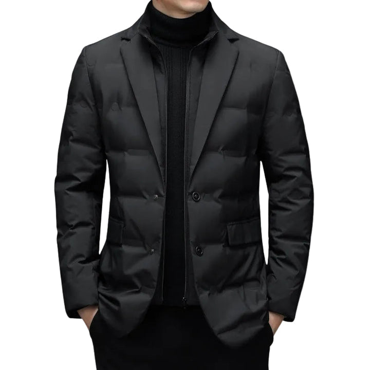 Snygg herr vinterjacka. Elegant och varm för män, perfekt ytterplagg i kyla. Modern stil och komfort.