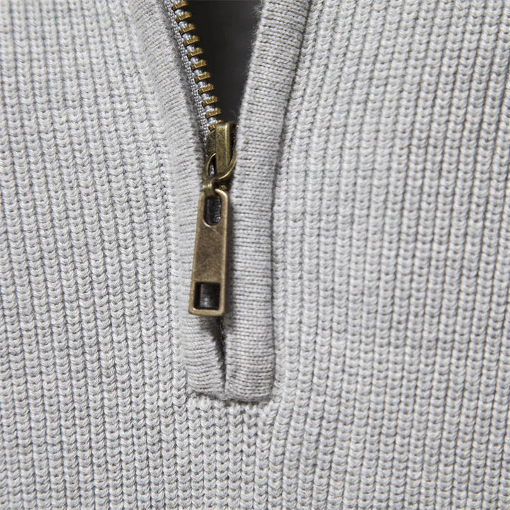 Herrtröja med stilren halvlång dragkedja. Modern design, bekväm pullover för alla tillfällen.