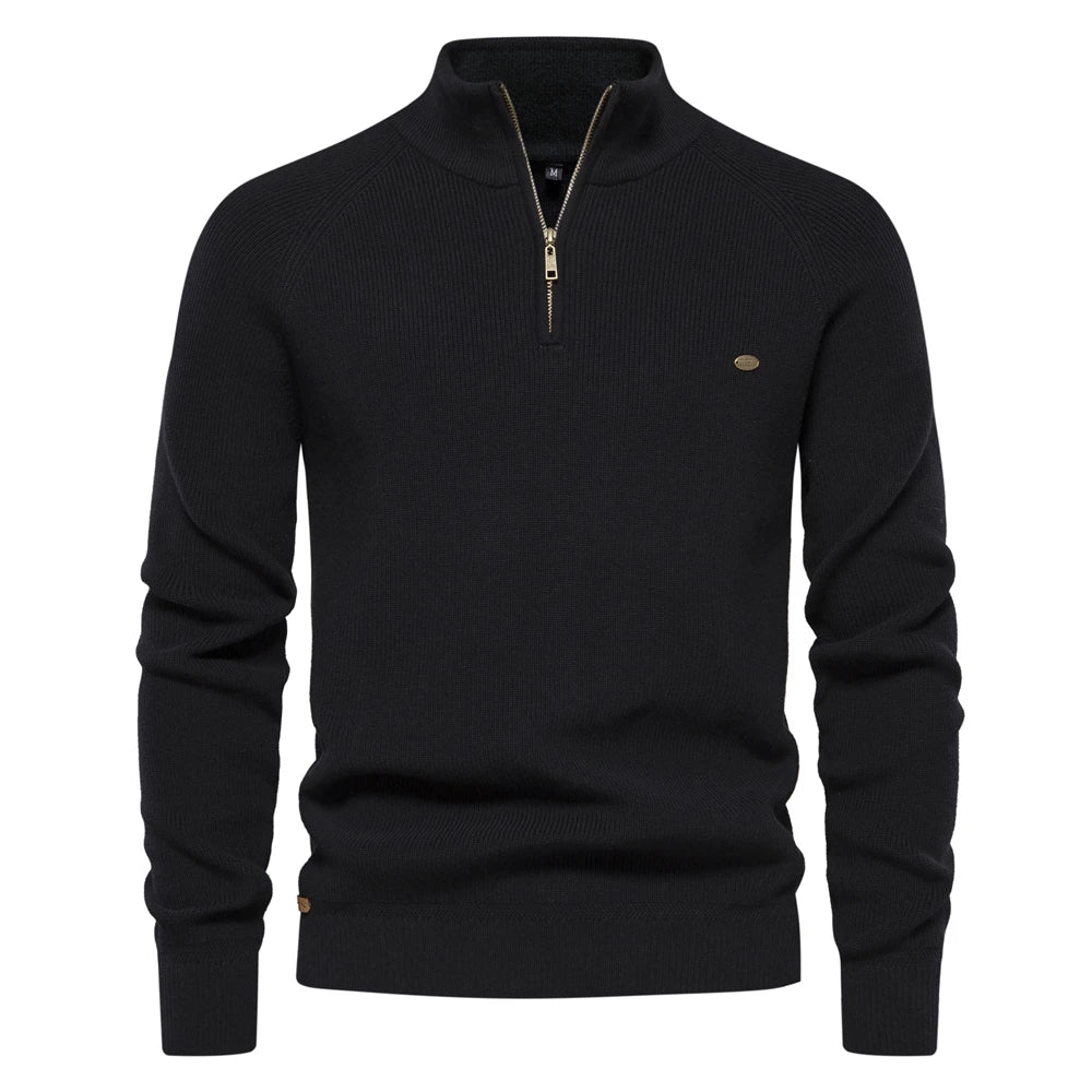 Herrpullover med halvlång dragkedja. Modern stil herrtröja för en sofistikerad vardagslook.