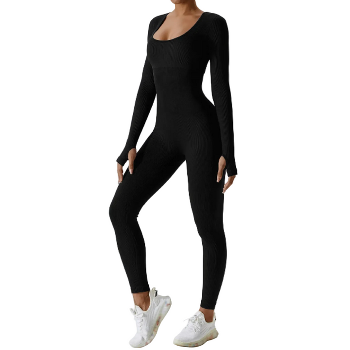 Snygg kvinnors långärmad sport jumpsuit för yoga och träning. Bekväm heldräkt i stretchigt material.