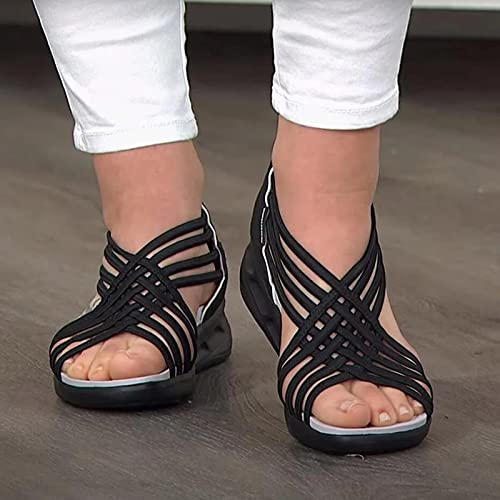 Fotvårdsskor för dam. Sportiga sandaler med stödjande kilklack. Perfekta sommarskor för aktiva kvinnor.