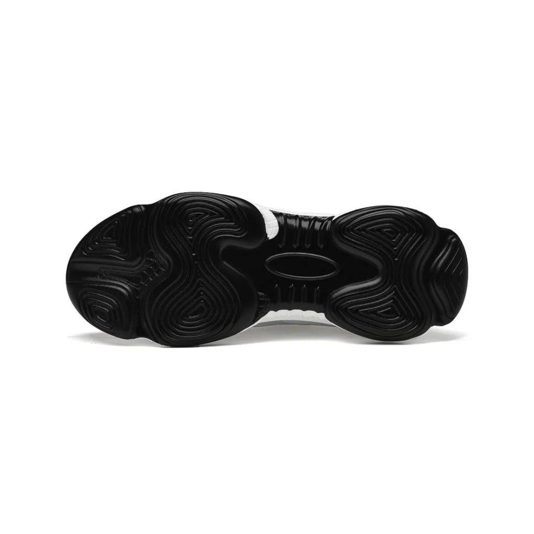 Stilrena herr sneakers med höjdökning, perfekta för en avslappnad men uppklädd vardagslook.