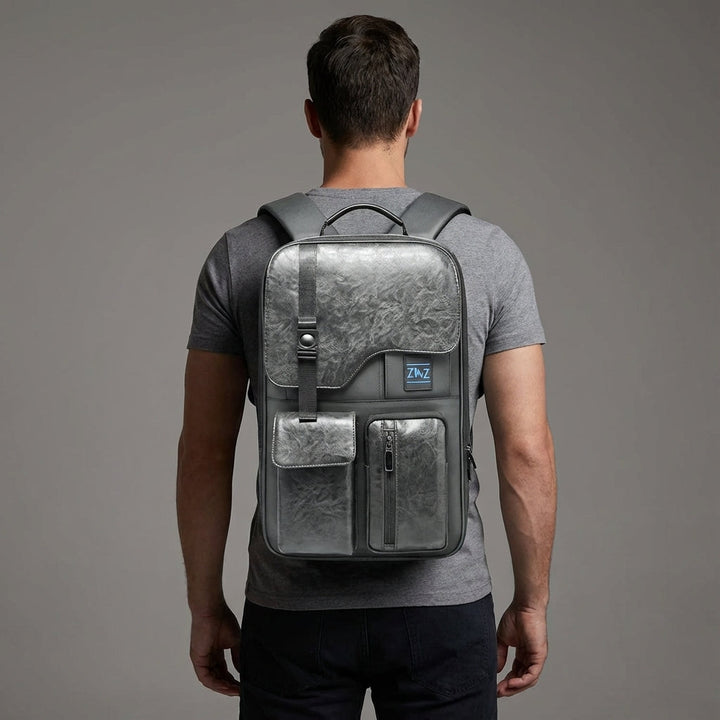 Ergonomiska axelremmar på unisex pendlarryggsäck. Bekväm passform för jobb och resor. ExpanTech & stöldsäker.