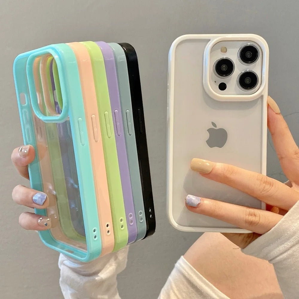 iPhone bumperfodral i candyfärgad silikon. Ger komplett stötskydd och framhäver telefonens design.