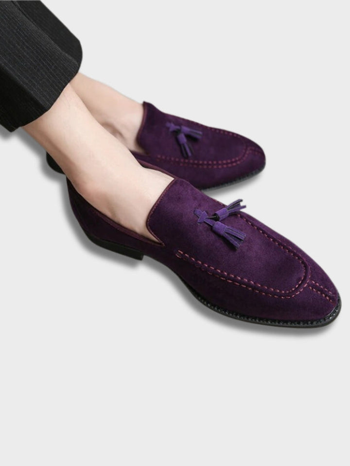 Formella & avslappnade italienska loafers för herrar. Stiliga skor för modern herrmode med komfort och elegans.