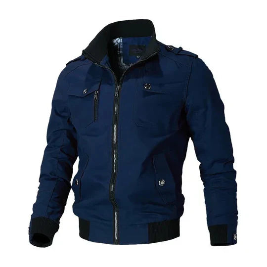 Modern herr bomberjacka för vintern. Stilren, varm och vindtät jacka som ger optimal komfort och trendig look.