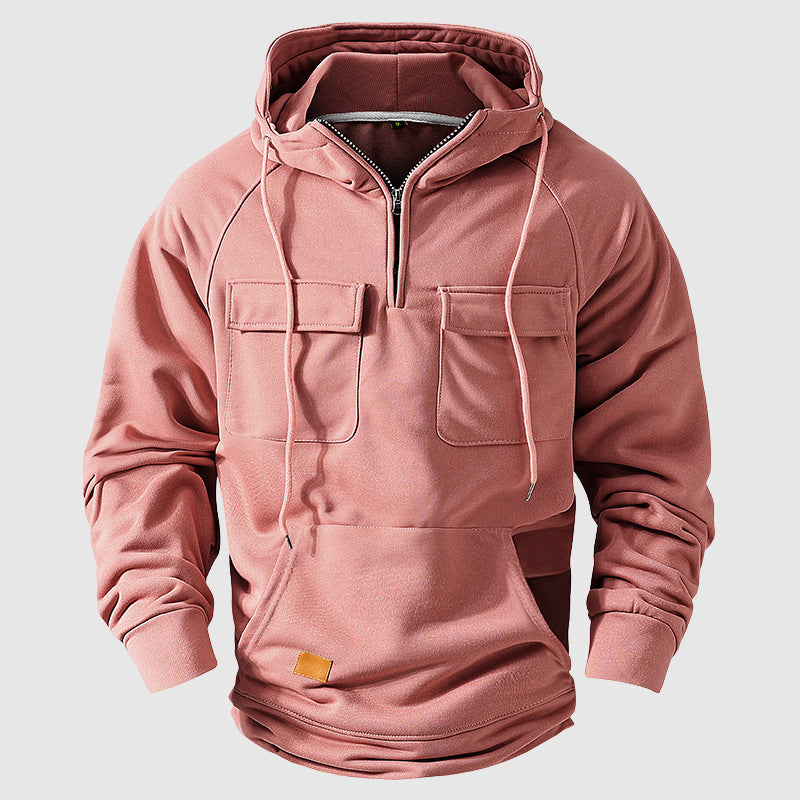 Herrhoodie med flera fickor för casual stil. Mjuk och bekväm, utmärkt för höst och vinterkläder.