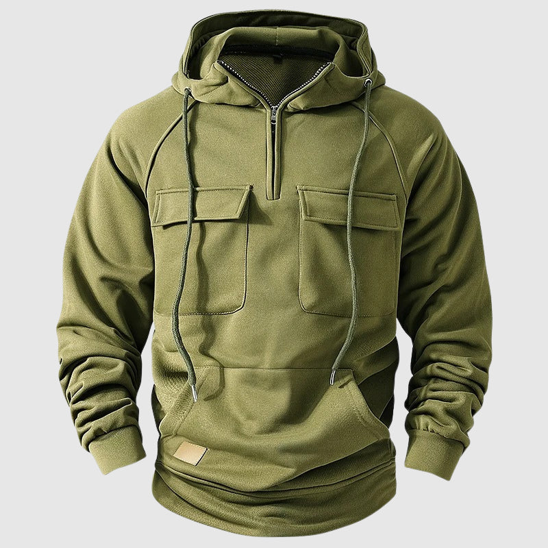 Bekväm herr zip hoodie med stilren design och flera praktiska fickor, perfekt för vardag och vinterkläder.