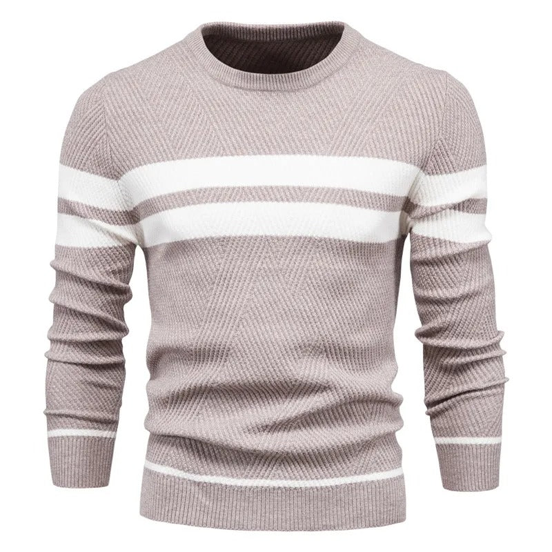 Herrkläder: Stilren patchwork-pullover med rund hals. Mjuk och trendig hösttröja.