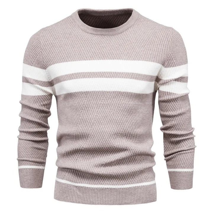 Herrkläder: Stilren patchwork-pullover med rund hals. Mjuk och trendig hösttröja.