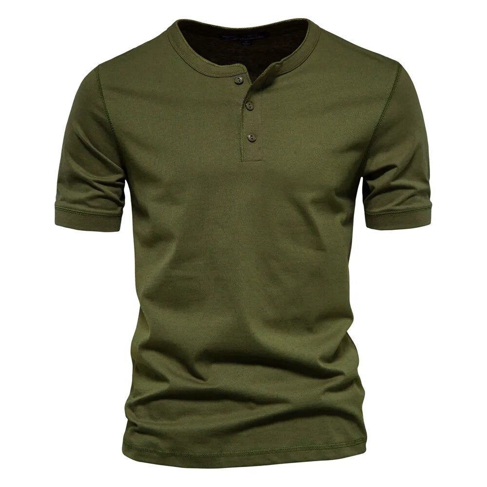 Mångsidig herr t-shirt med krage. Passar för sommar, vår & höst, ger en bekväm vardagsstil.