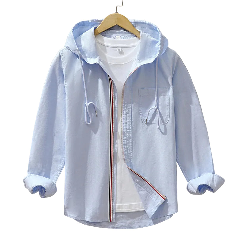 Stilren herrhoodie med dragkedja i neutral färg, perfekt för bekväm vardagsstil och avslappnad fritid.