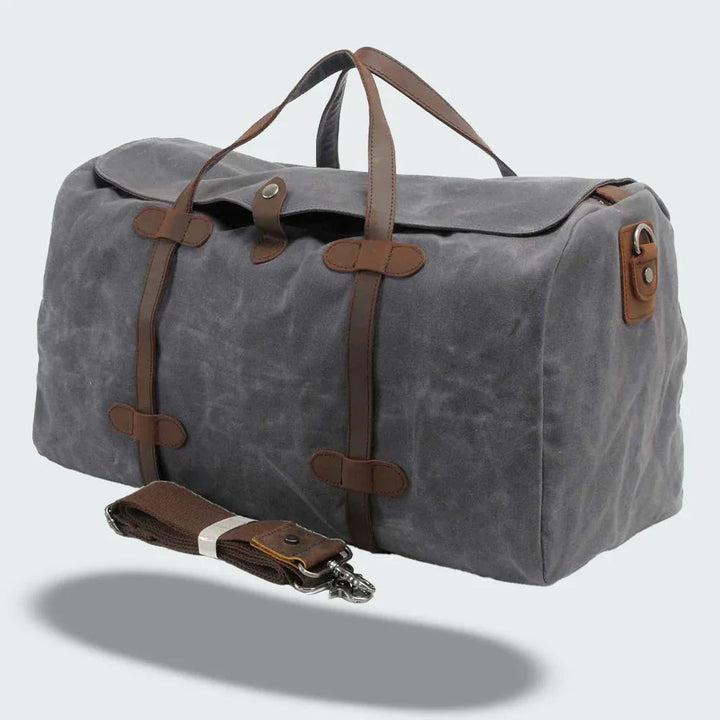 Kvinnors stilrena weekendväska i canvas, designad för bekväm packning & resor.