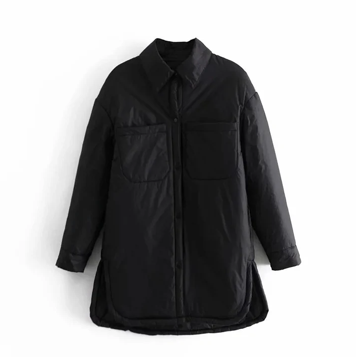 Svart dam vinterjacka i hållbar design. Mångsidigt ytterplagg för kallt väder och elegant vinterstil.