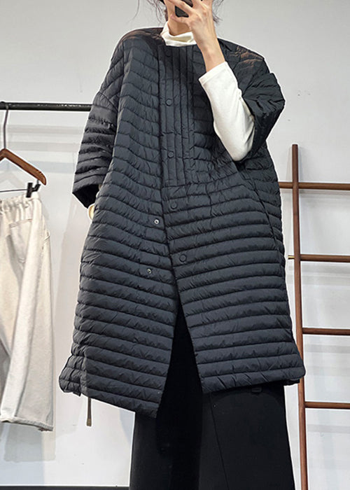Elegant höst- och vinterparkas i plus size för dam. Varm bomullsblandning med stilren design.