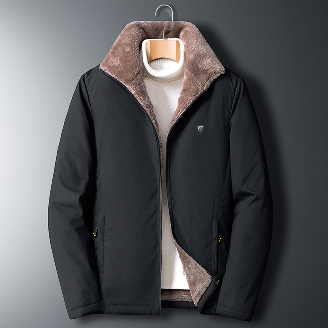 Elegant slimfit herrjacka, varmt ytterplagg för en stilren vinterlook. Bekväm herrmode.