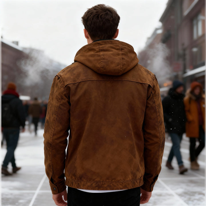Damjacka: varm och modern parkas i mörk färg, perfekt för kallt väder och en chic vinterlook.