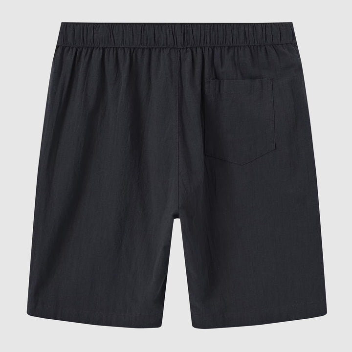 Mångsidiga herrshorts som passar perfekt för både strand och avslappnade sommaraktiviteter.