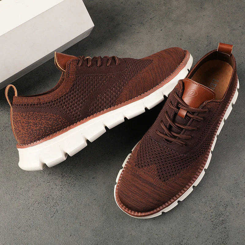 Herrskor Urban Chic sneakers. Stilrena och bekväma vardagsskor, perfekta för stadsmiljön.