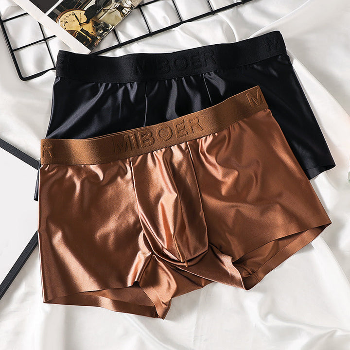 Bekväma herrboxershorts i mjuk bomull, perfekta för vardagsbruk och maximal komfort.