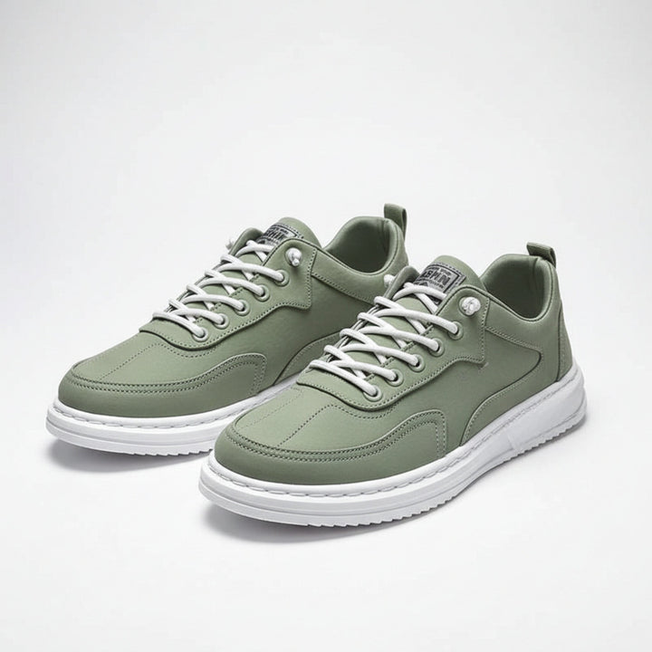 Stilrena unisex snörskor, bekväma för både vardag och fest. Mångsidiga sneakers och fotbeklädnad.