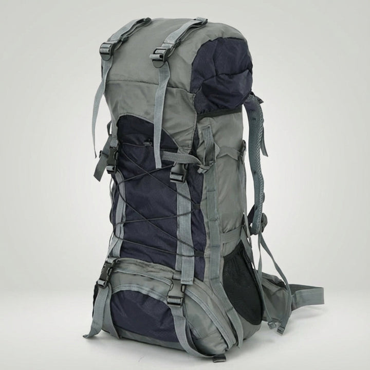 Hållbar trekkingryggsäck 60L unisex, för tuffa utomhusförhållanden. Vattentålig och rymlig för packning.